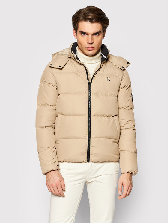 Calvin Klein Jeans Pūkinė striukė J30J318412 Smėlio Regular Fit • Modivo.lt