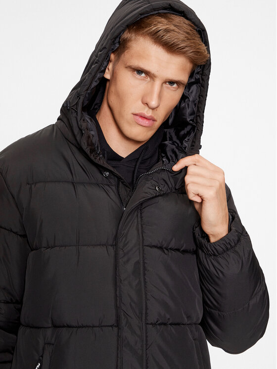 Fila Fila Kurtka zimowa FAM0455 Czarny Regular Fit