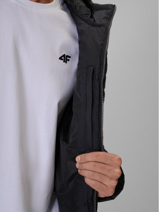 4F 4F Kurtka puchowa BASIC+ Czarny Regular Fit