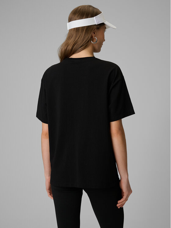 4F 4F T-Shirt BASIC+ Czarny Loose Fit