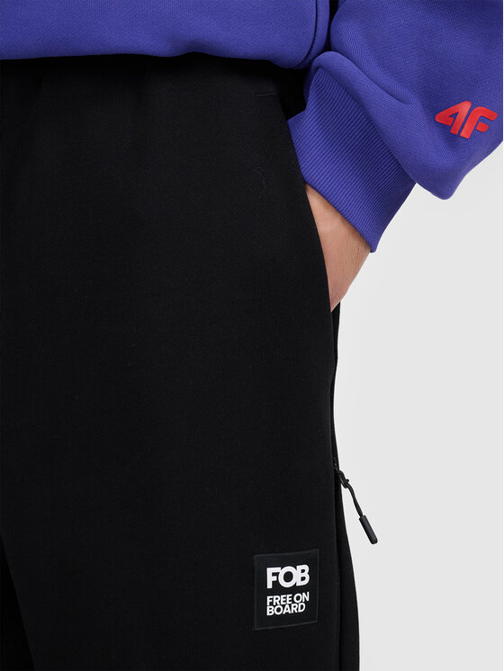 4F 4F Spodnie dresowe FOB Czarny Loose Fit