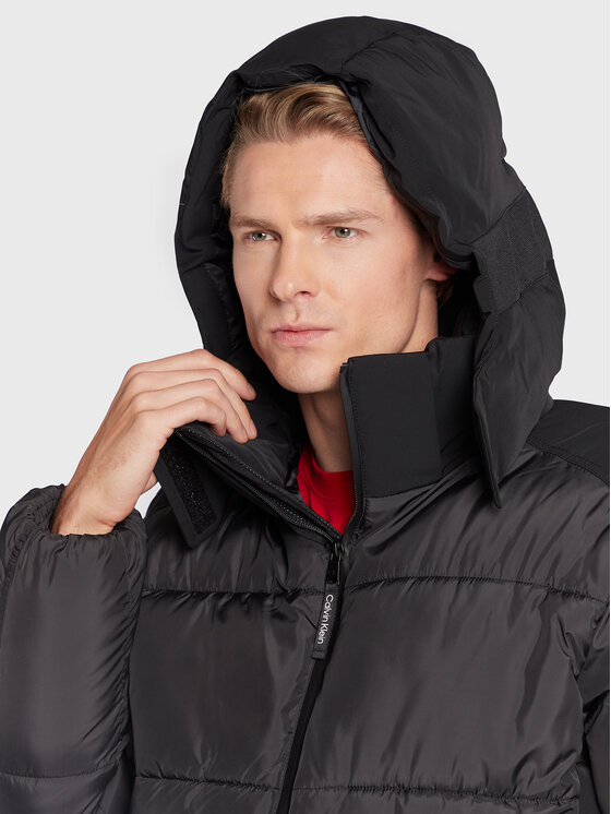 Calvin Klein Calvin Klein Kurtka zimowa Mix Media Quilt K10K110329 Czarny Regular Fit