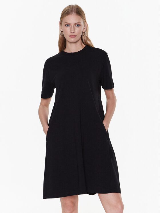 Max Mara Leisure Vsakodnevna obleka Gaspare 23362109 Črna Regular Fit