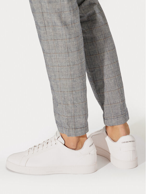 Emporio Armani Emporio Armani Sneakersy X4X598 XF662 00894 Biały
