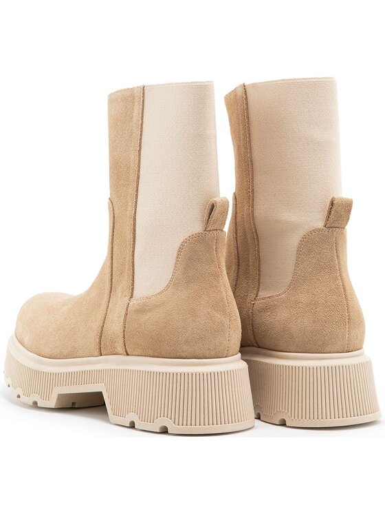Diora boots on sale