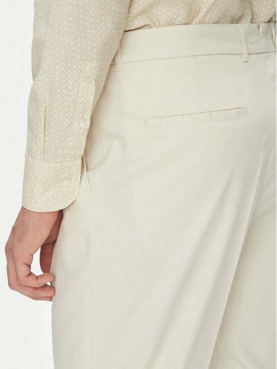 BOSS BOSS Чино панталони C-Perin 50544005 Екрю Relaxed Fit