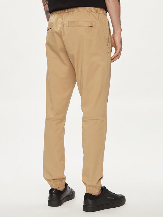 Calvin Klein Jeans Calvin Klein Jeans Jogger kelnės Monologo Badge J30J325114 Smėlio Skinny Fit