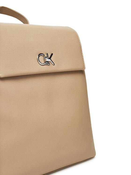 Calvin Klein Calvin Klein Hátizsák Ck Flap Backpack With Conv Strap K60K613038 Bézs