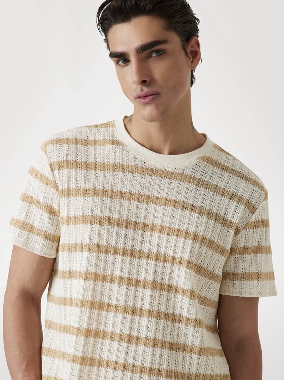 Guess Guess T-Shirt 176369 Beżowy Classic Fit