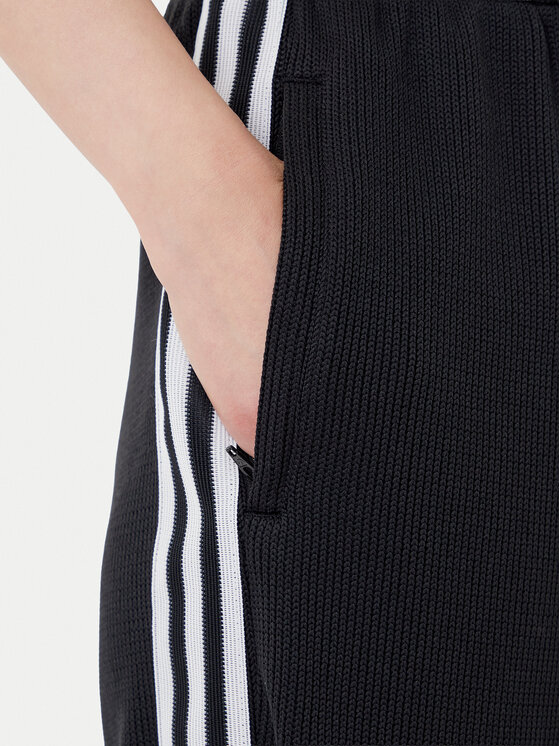 adidas adidas Pantaloni da tuta adicolor Firebird JV7525 Nero Regular Fit