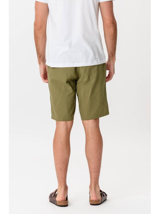 TeeShoppen TeeShoppen Szorty materiałowe 'Basic Collection' Zielony Regular Fit