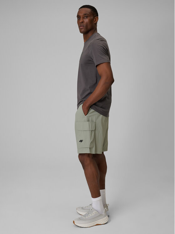 4F 4F Szorty sportowe TREKKING Khaki Regular Fit