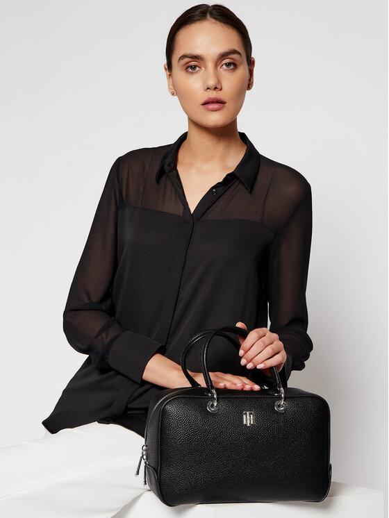 Tommy hilfiger essence duffle deals