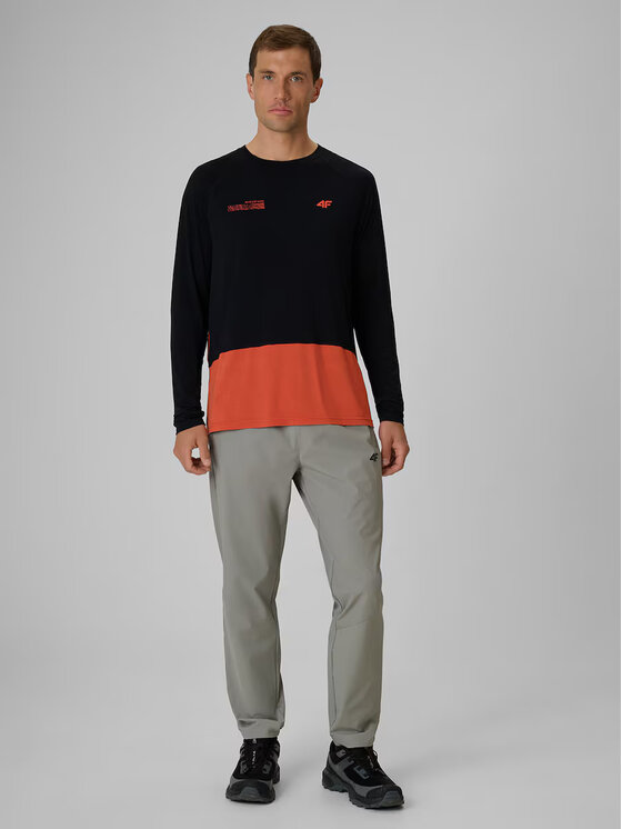 4F 4F Koszulka techniczna TREKKING Czarny Regular Fit