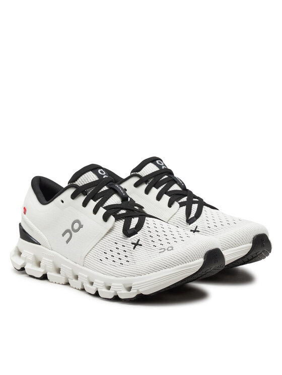 On On Fitnessschuhe Cloud X 4 3WE30070791 Écru