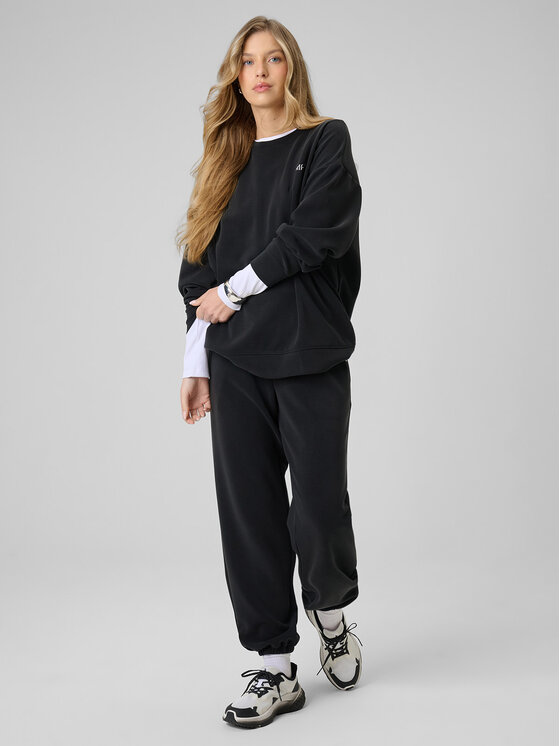 4F 4F Bluza EVERYWEAR Czarny Regular Fit
