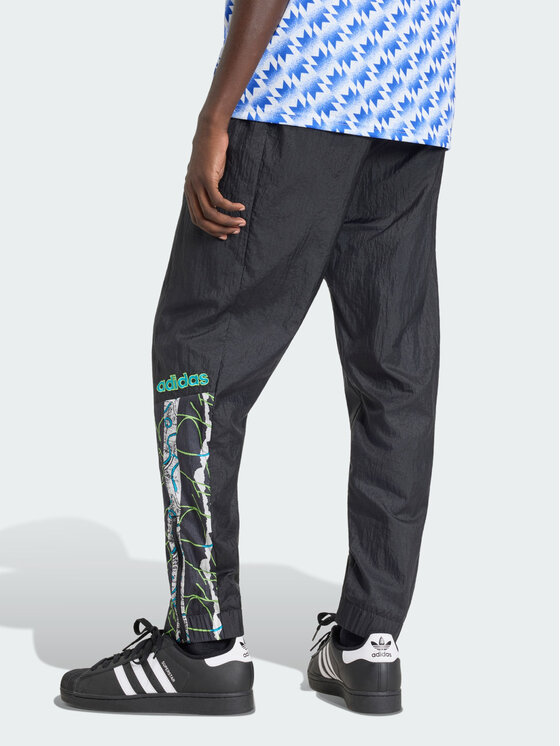 adidas adidas Spodnie dresowe 161591 Czarny Regular Fit