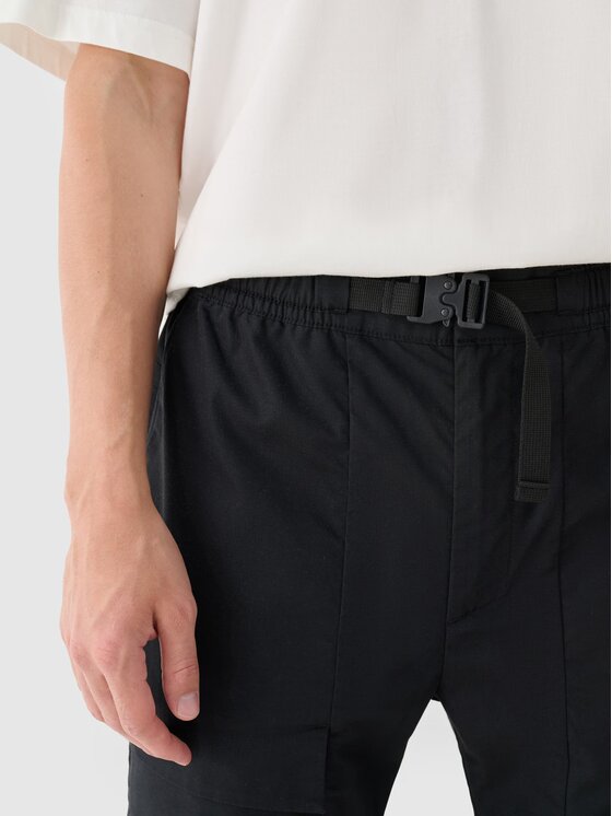 4F 4F Pantaloni di tessuto 4FRSS24TTROM1327-20S Nero Regular Fit