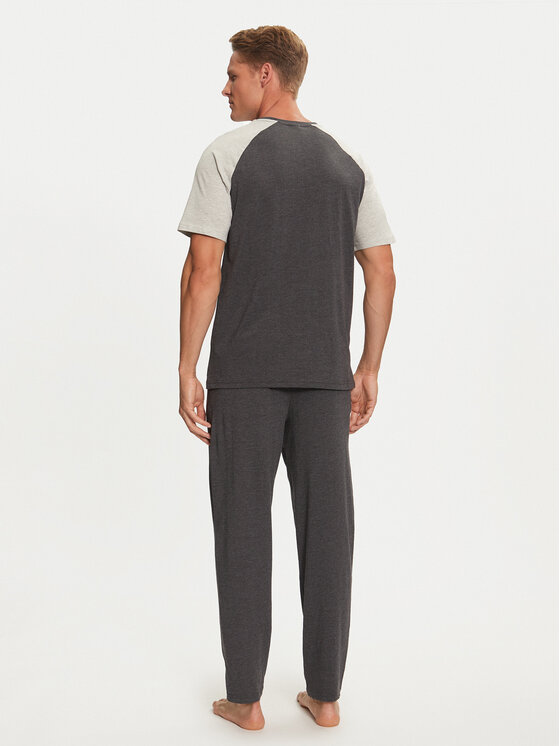 Cristiano Ronaldo CR7 Pyjama 8730-42-1032 Grau Regular Fit | Modivo.de