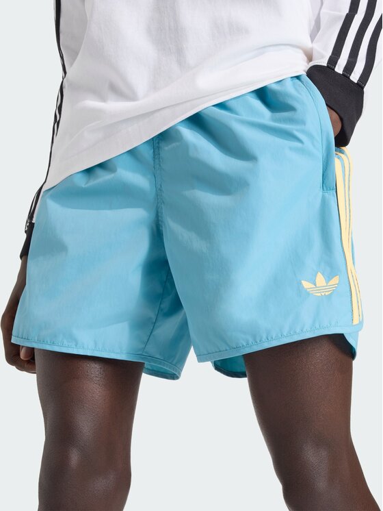 adidas adidas Szorty materiałowe 159299 Błękitny Regular Fit