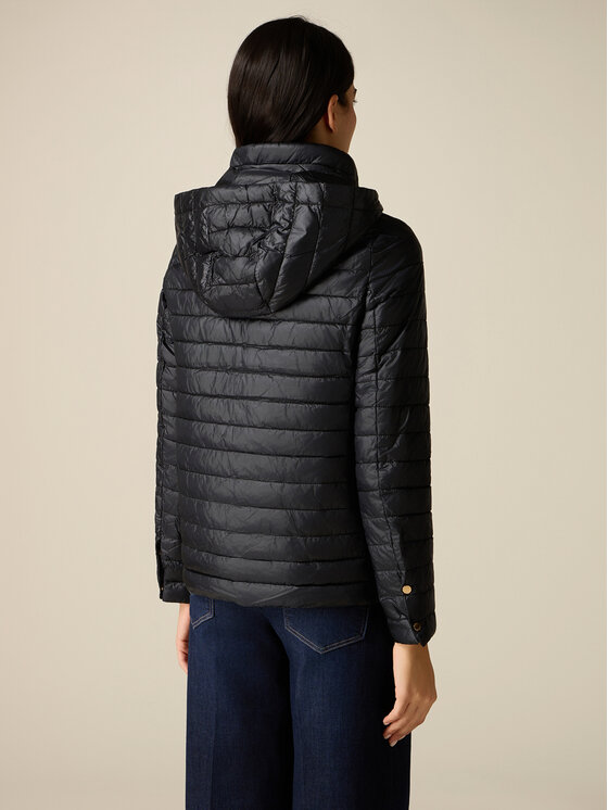 Oltre Oltre Giubbotto piumino F029R001521N033 Nero Regular Fit