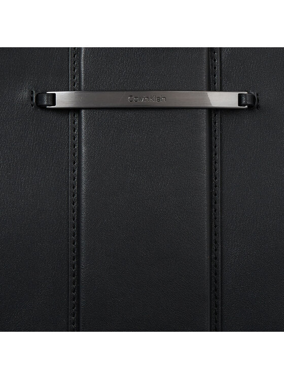 Calvin Klein Calvin Klein Дамска чанта Bar Hardware K60K611534 Черен
