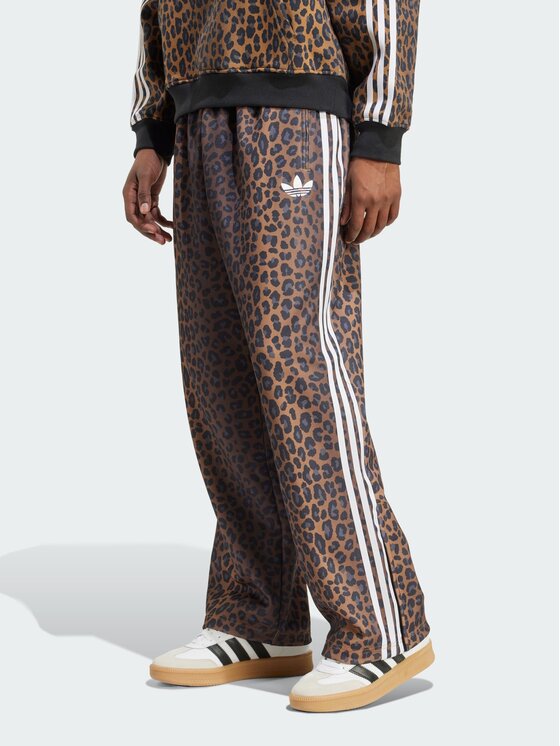 adidas adidas Spodnie dresowe Firebird Loose Leopard Brązowy Loose Fit