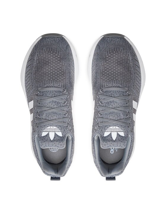 adidas adidas Sneakersy Swift Run 22 GZ3495 Šedá