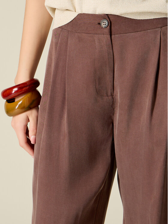 Oltre Oltre Spodnie materiałowe P027R009547N032 Brązowy Regular Fit
