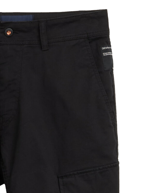 Tom Tailor Denim Tom Tailor Denim Kratke hlače 1044836 Crna Regular Fit