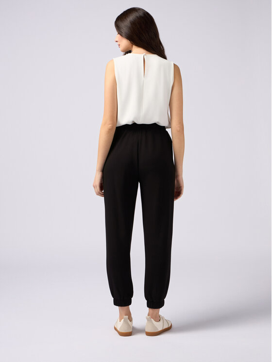 Oltre Oltre Pantaloni di tessuto P819J002273N033 Nero Boy Fit