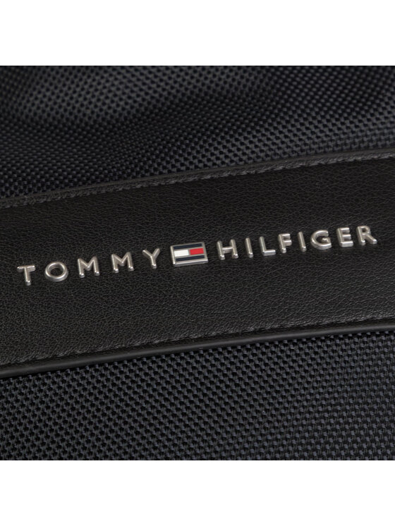 Tommy Hilfiger Tommy Hilfiger Batoh Nylon Mix Flap Backpack AM0AM04768 Tmavomodrá
