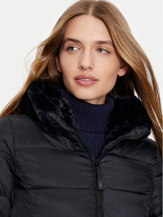 CMP CMP Geacă de iarnă 34K0036F Negru Regular Fit