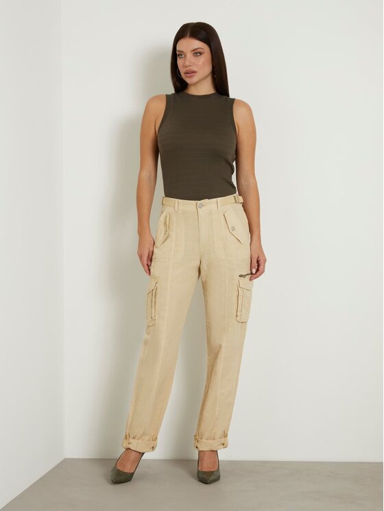 Guess Guess Spodnie materiałowe 164111 Beżowy Slim Fit