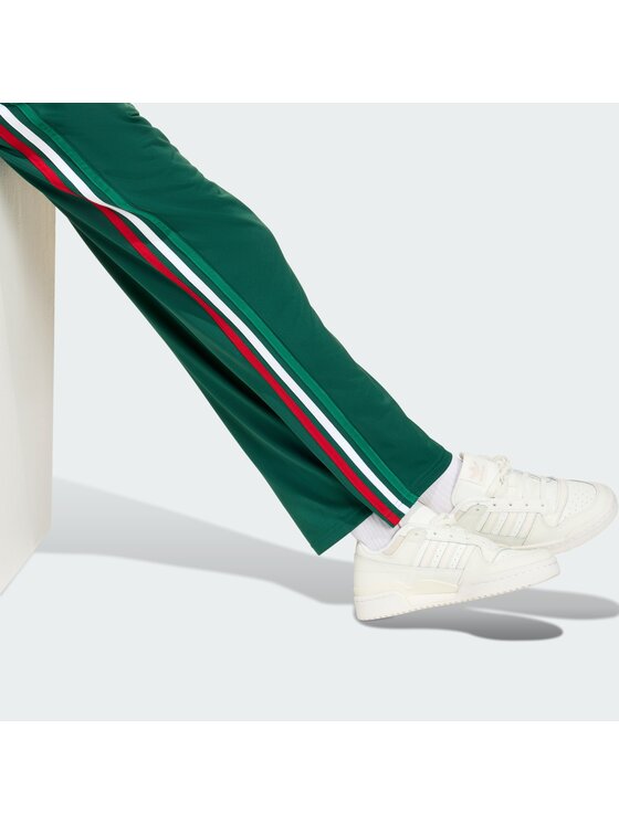 adidas adidas Pantaloni da tuta Firebird KC9502 Verde Regular Fit