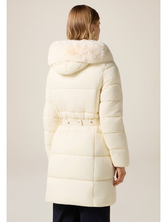 Oltre Oltre Giubbotto piumino F008R001488N021 Nero A-Line Fit