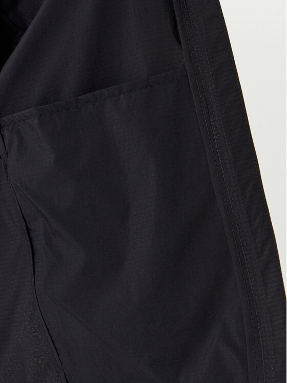 Tommy Jeans Tommy Jeans Neperpučiama striukė DW0DW21188 Juoda Regular Fit