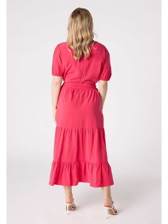QUIOSQUE QUIOSQUE Každodenní šaty 4VF001 Růžová Regular Fit