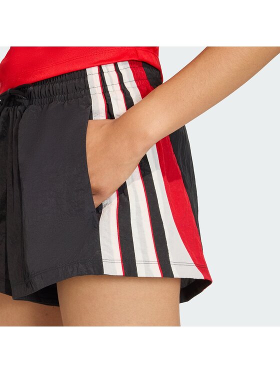 adidas adidas Szorty materiałowe 159070 Czarny Loose Fit