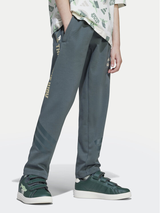 adidas adidas Donji dio trenerke Star Wars The Mandalorian™ JF3652 Zelena Regular Fit