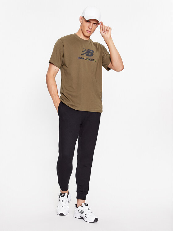 New Balance New Balance Тишърт Essentials Stacked Logo Cotton Jersey Short Sleeve T-shirt MT31541 Кафяв Regular Fit