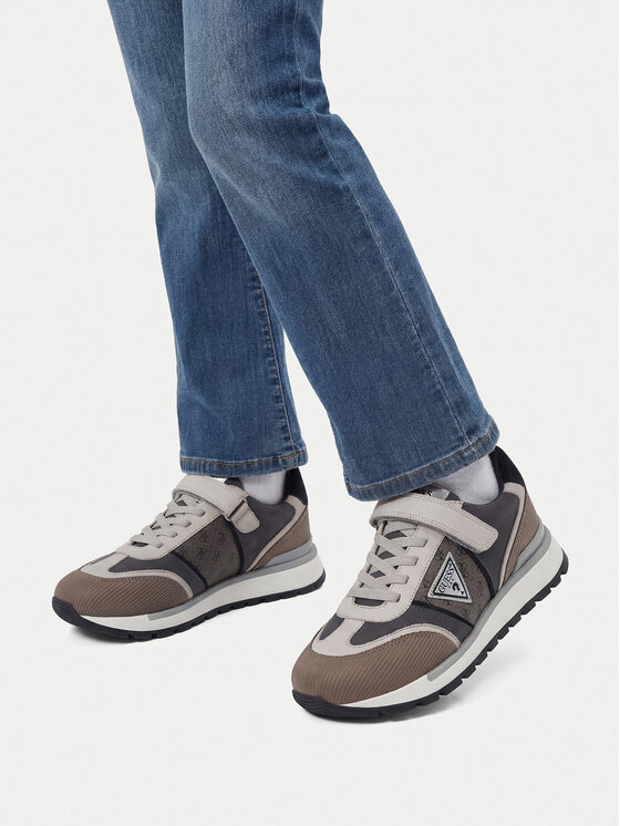 Guess Sneakers EO-CI12-B541-01 Gri