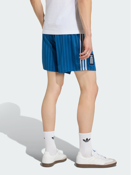 adidas adidas Szorty sportowe 168835 Niebieski jasny Loose Fit