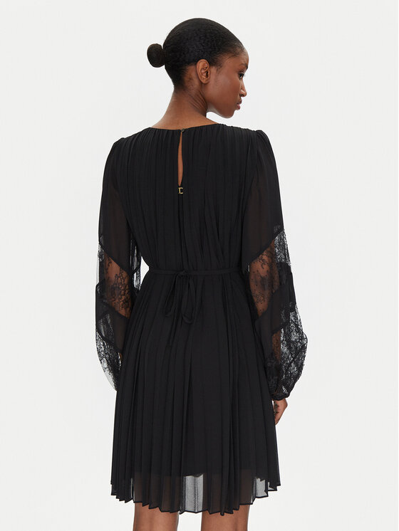 TWINSET TWINSET Vsakodnevna obleka 251TP2783 Črna Loose Fit