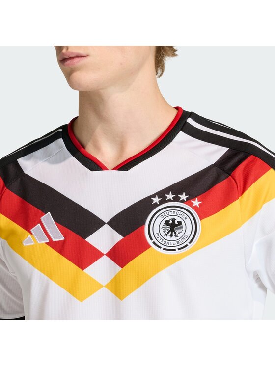 adidas adidas Тениска от техническо трико Germany 26 Home Replica KD8363 Бял Slim Fit