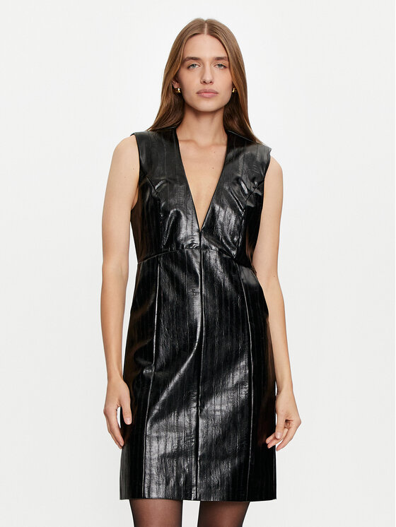 Sisley Šaty z imitácie kože 4S6DLV06O Čierna Slim Fit