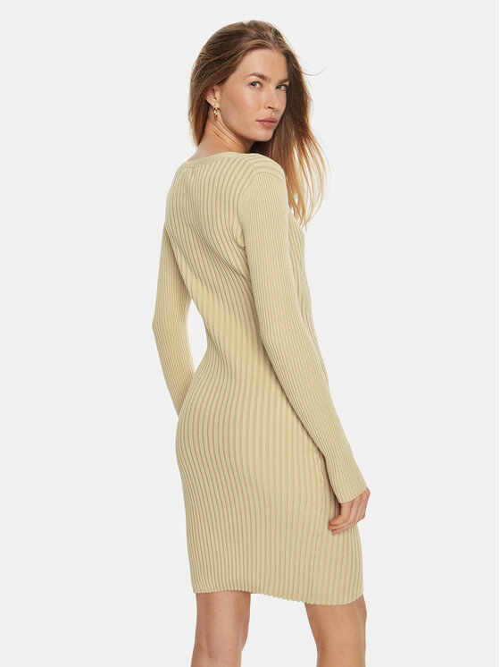 Guess Guess Трикотажна сукня Isabella W4BK07 Z3HP2 Бежевий Slim Fit