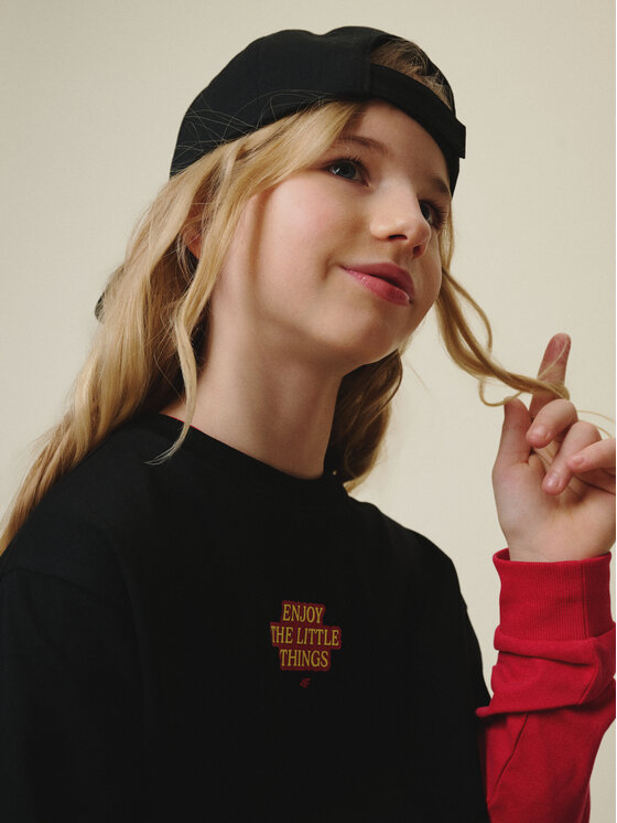 4F 4F T-Shirt MOVE OUTSIDE Czarny Loose Fit
