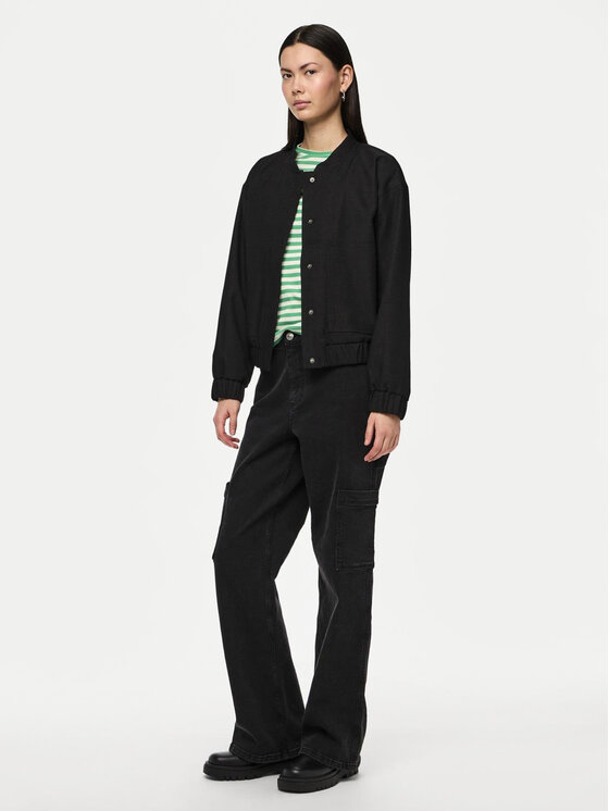 Pieces Pieces Kurtka bomber Annie 17150150 Czarny Regular Fit