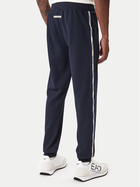 EA7 Emporio Armani EA7 Emporio Armani Teplákové nohavice 7M001482 AF12660 UB102 Tmavomodrá Regular Fit